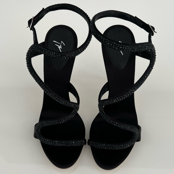 GIUSEPPE ZANOTTI BLACK SATIN CRYSTAL STUNNING SANDALS SIZE IT 37.5 / US 7.5 NEW! - Picture 3 of 17